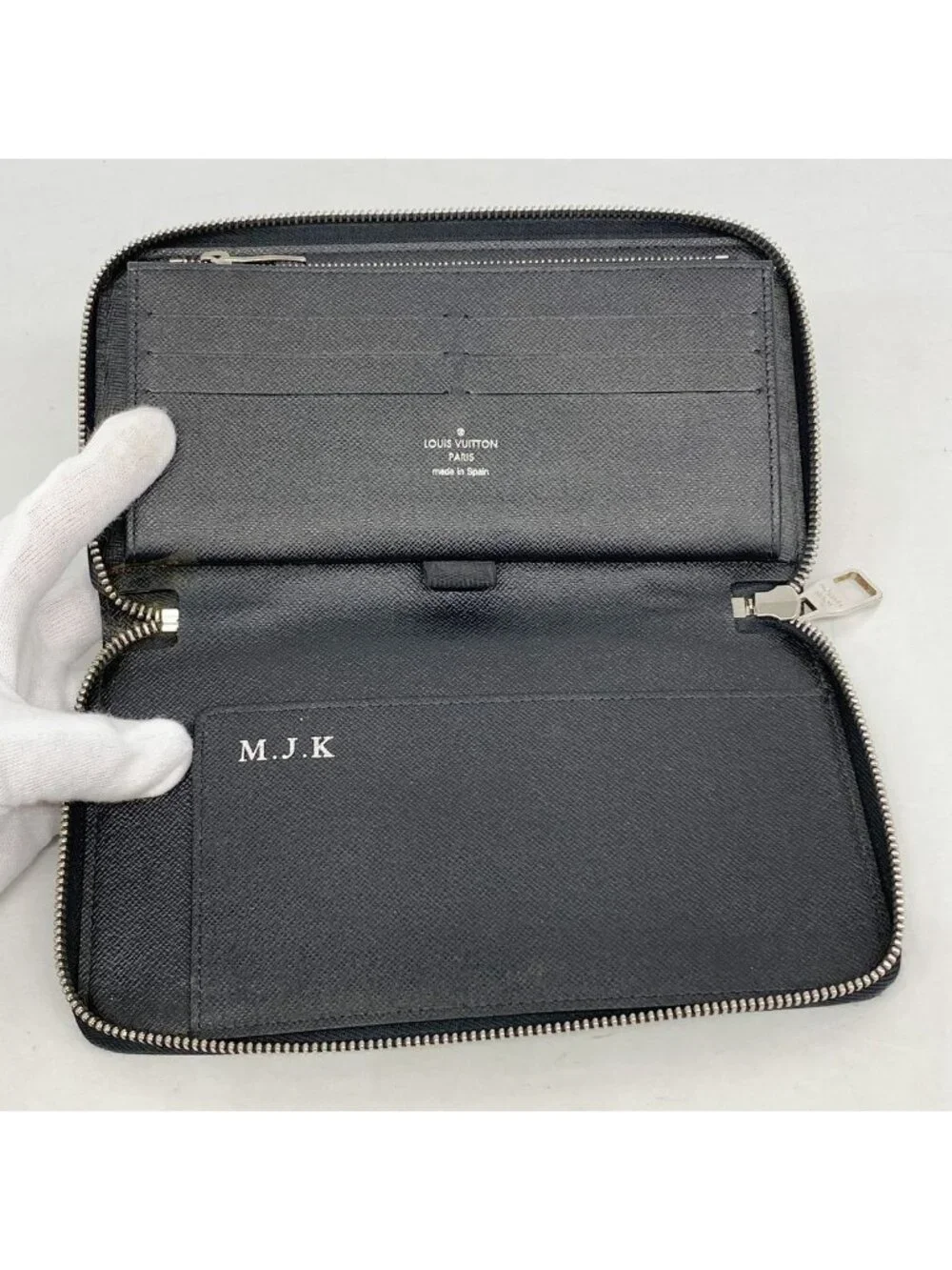 Louis Vuitton Wallet Damier Graphite Zippy Organizer Black